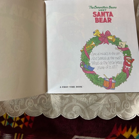 SALE! Berenstain Bears Children’s Christmas Books plus Blackboard Bear Book - Picture 6 of 10